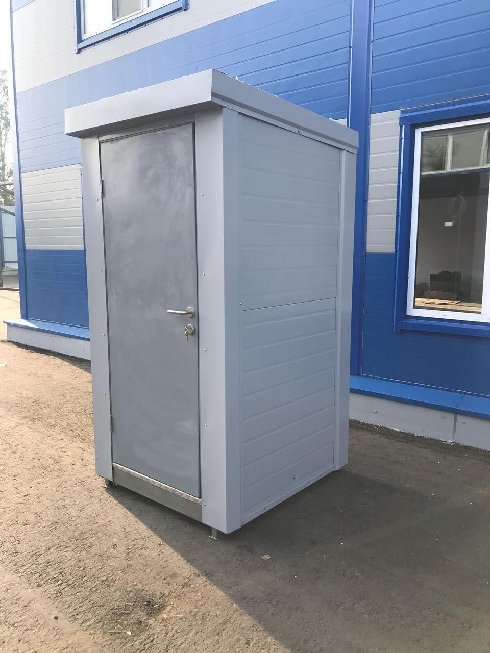 Теплая туалетная кабина ЭКОС-1 с баком на 250 л. в Балашихе